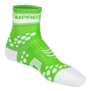 COMPRESSPORT PRO RACING SOCKS V2 FLUO GREEN